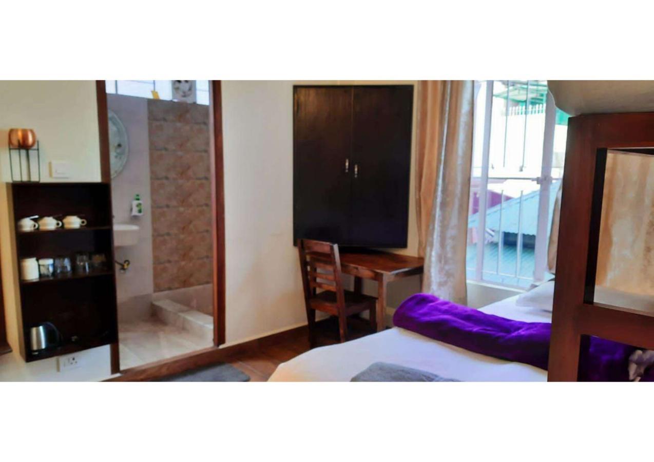East Blue Homestay 西隆 外观 照片